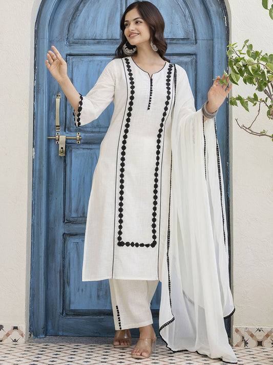 Minimalist Lace Magic – Black & White, Always Right